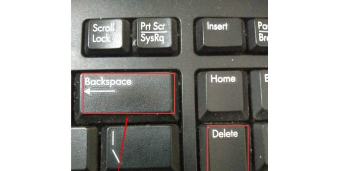 表格的删除快捷键：Backspace键或Delete键