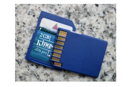 6-取出SD卡并检查金属接触面