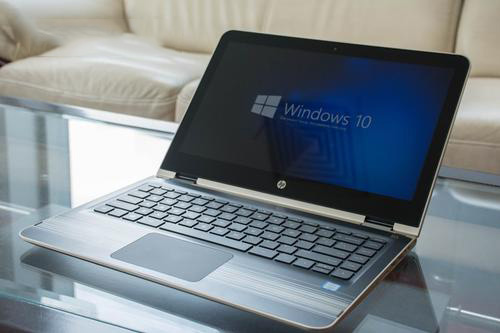 惠普 畅游人PAVILION 15-CC U盘装系统win8